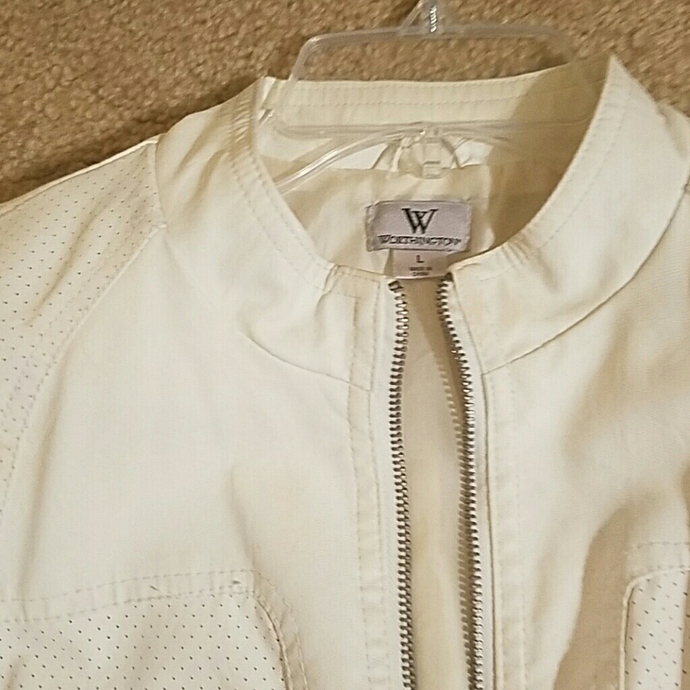 coat - Picture 2 of 3